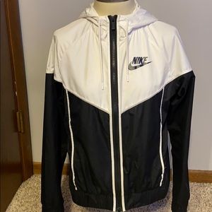 Nike windbreaker